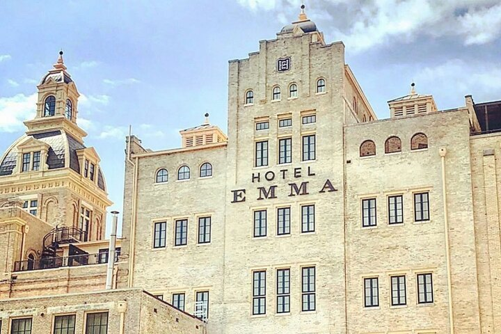 Exclusive tour operator of the Hotel Emma